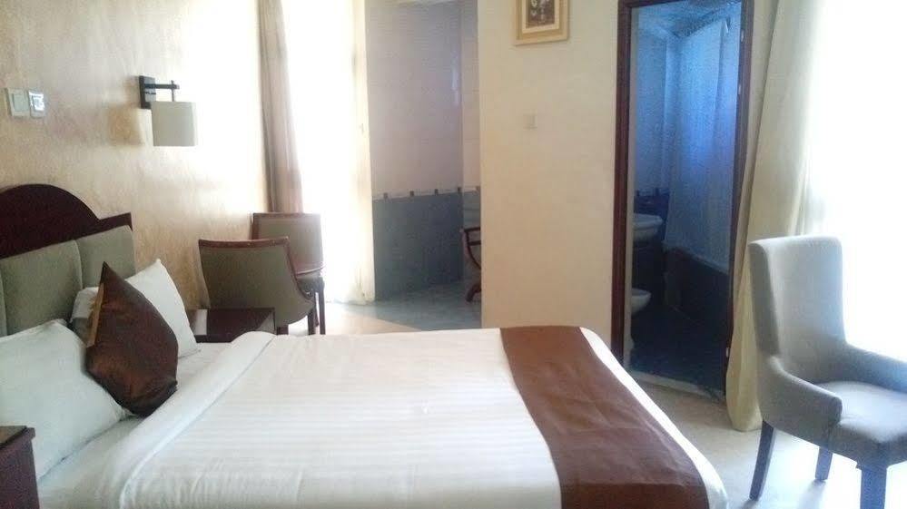 Manrashiwa Hotel Adís Abeba Exterior foto